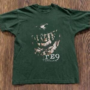 Gildan Green T Shirt Green Graphic Tee With A Unique Design